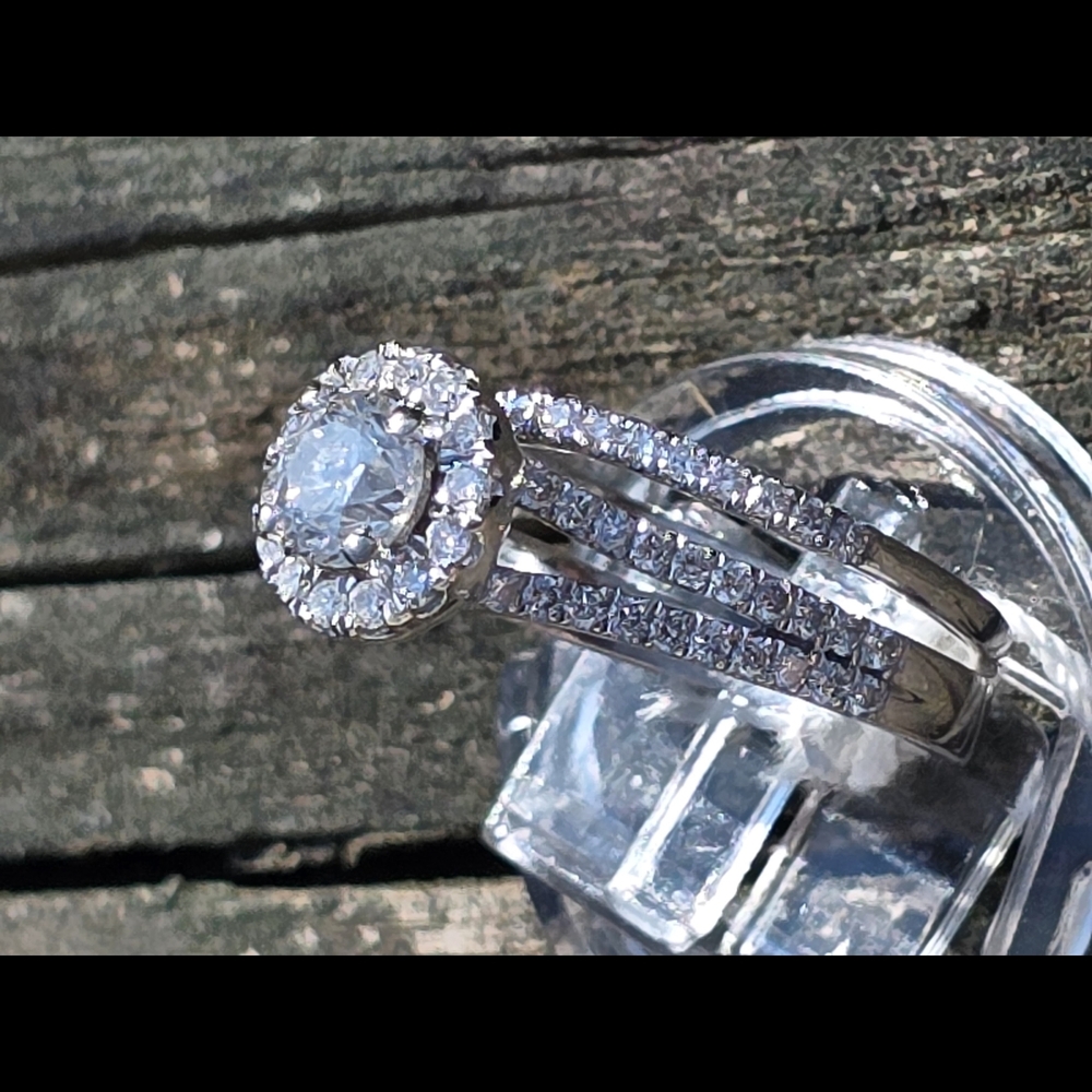Natural Diamond Wedding Set. - Picture 3 of 12